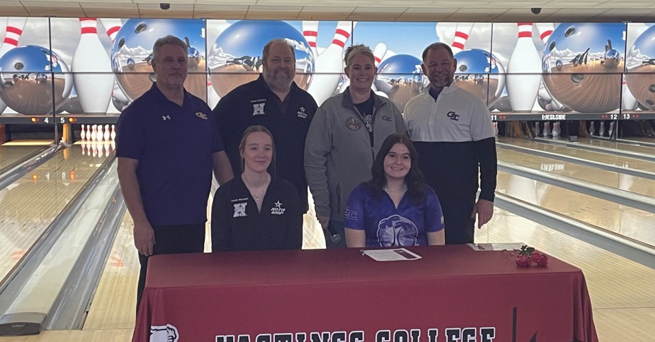 Kuusela Signs With Hastings College Bowling 